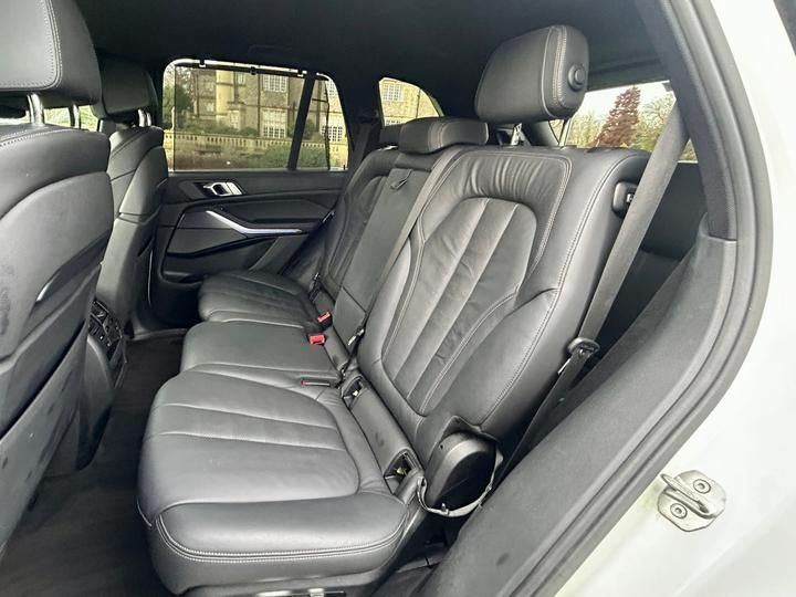 
								2019 BMW X5 3.0 30d M Sport full									