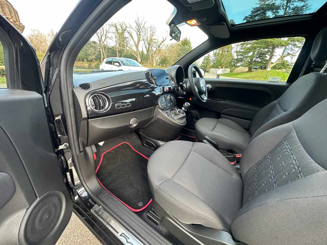 
								2024 Fiat 500 1.0 MHEV Petrol Manual full									