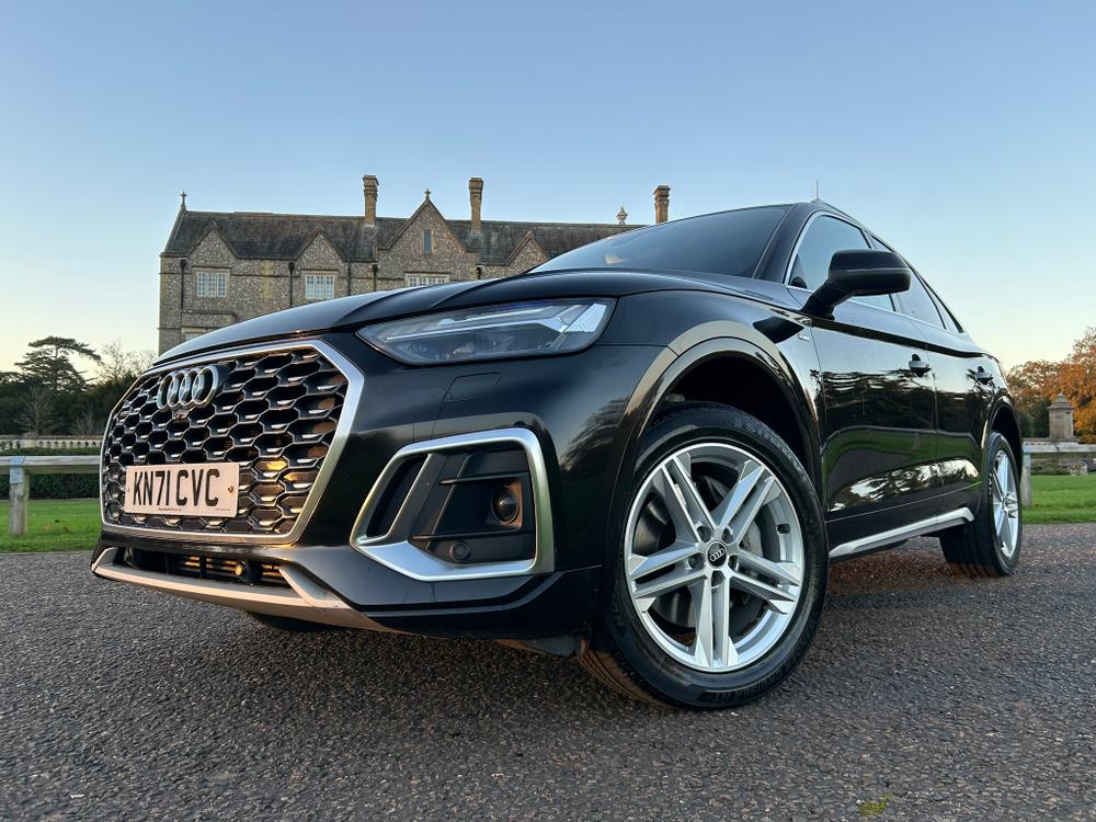 
								2021 Audi Q5 2.0 TFSIe 50 S line Plug-in Hybrid full									