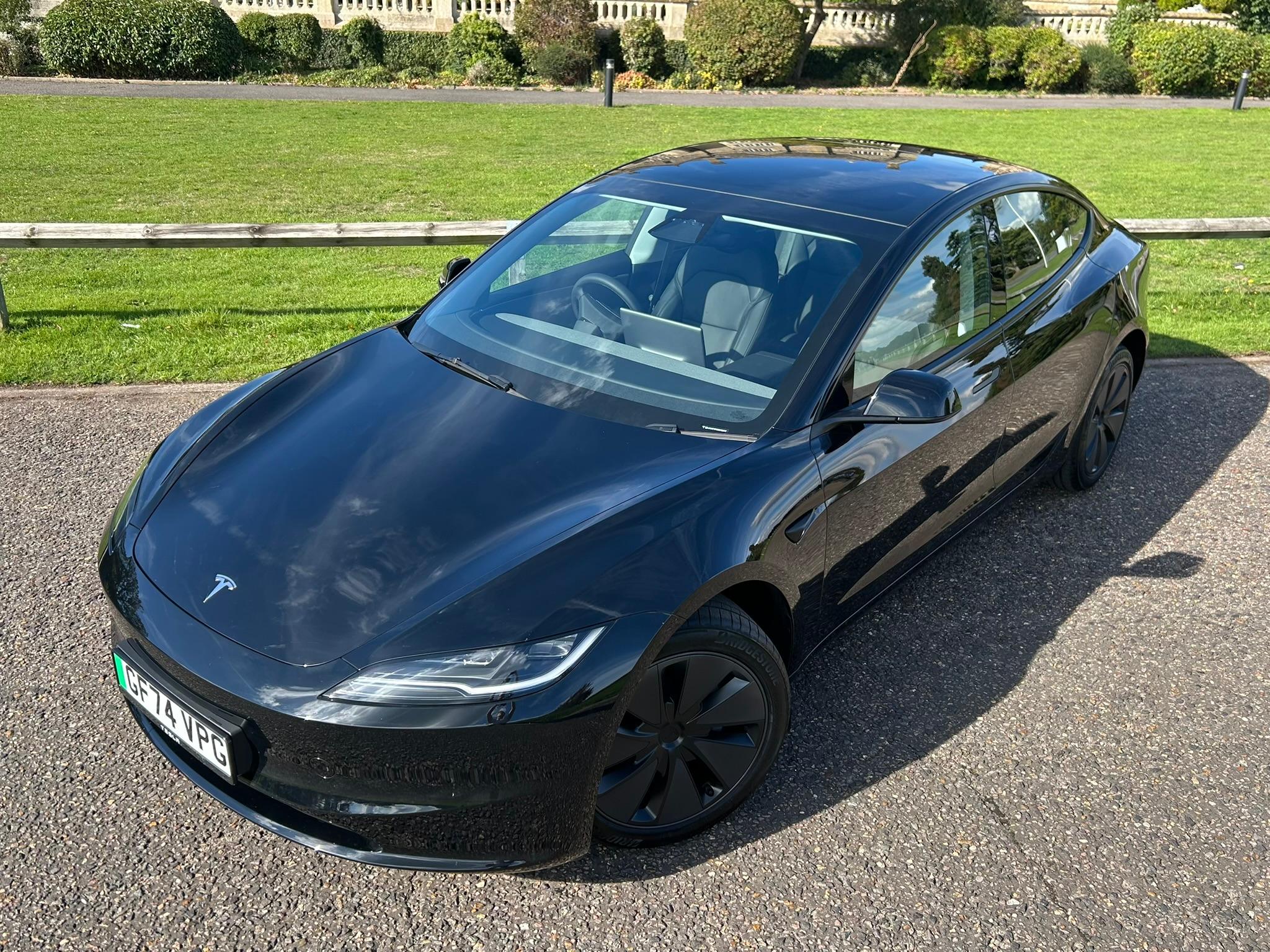 
								2025 TESLA Model 3 full									