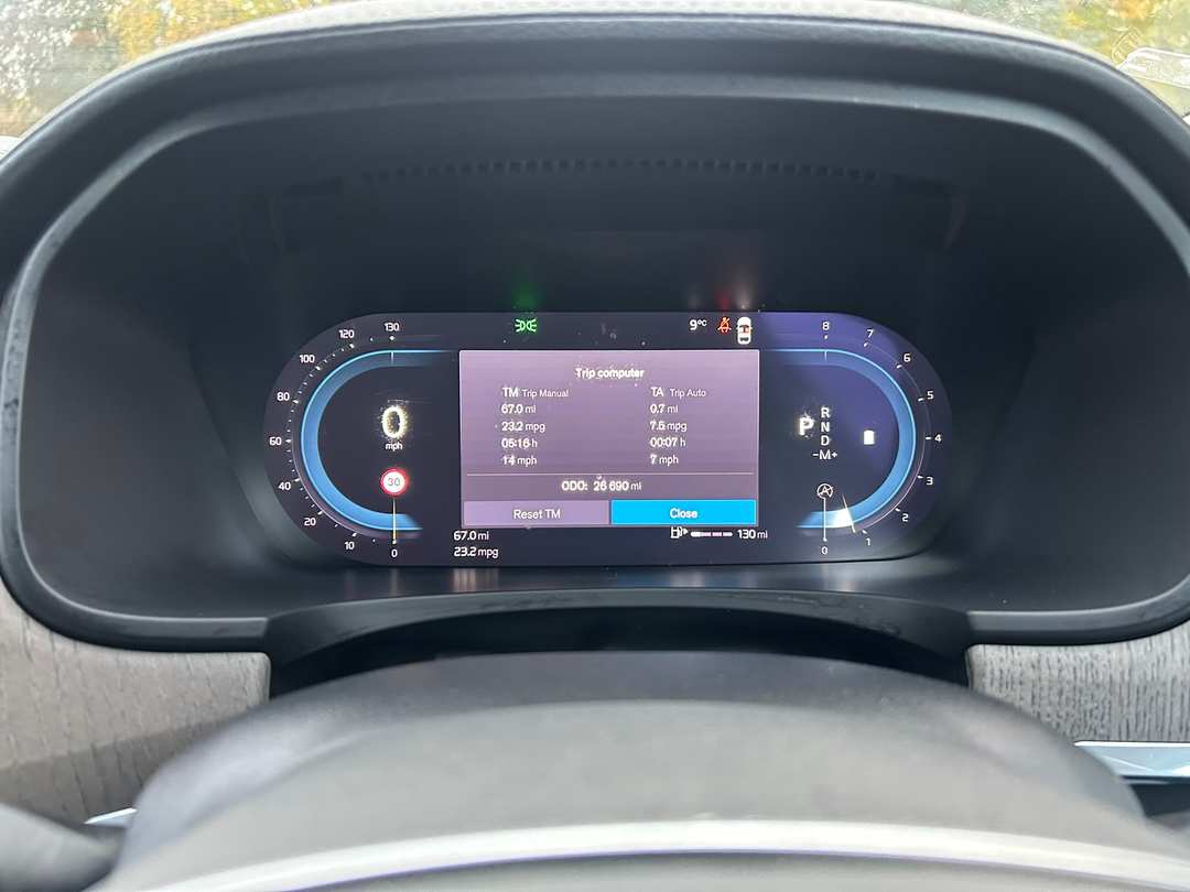 
								2022 Volvo V90 2.0 B4 MHEV Inscription Estate Petrol Hybrid full									