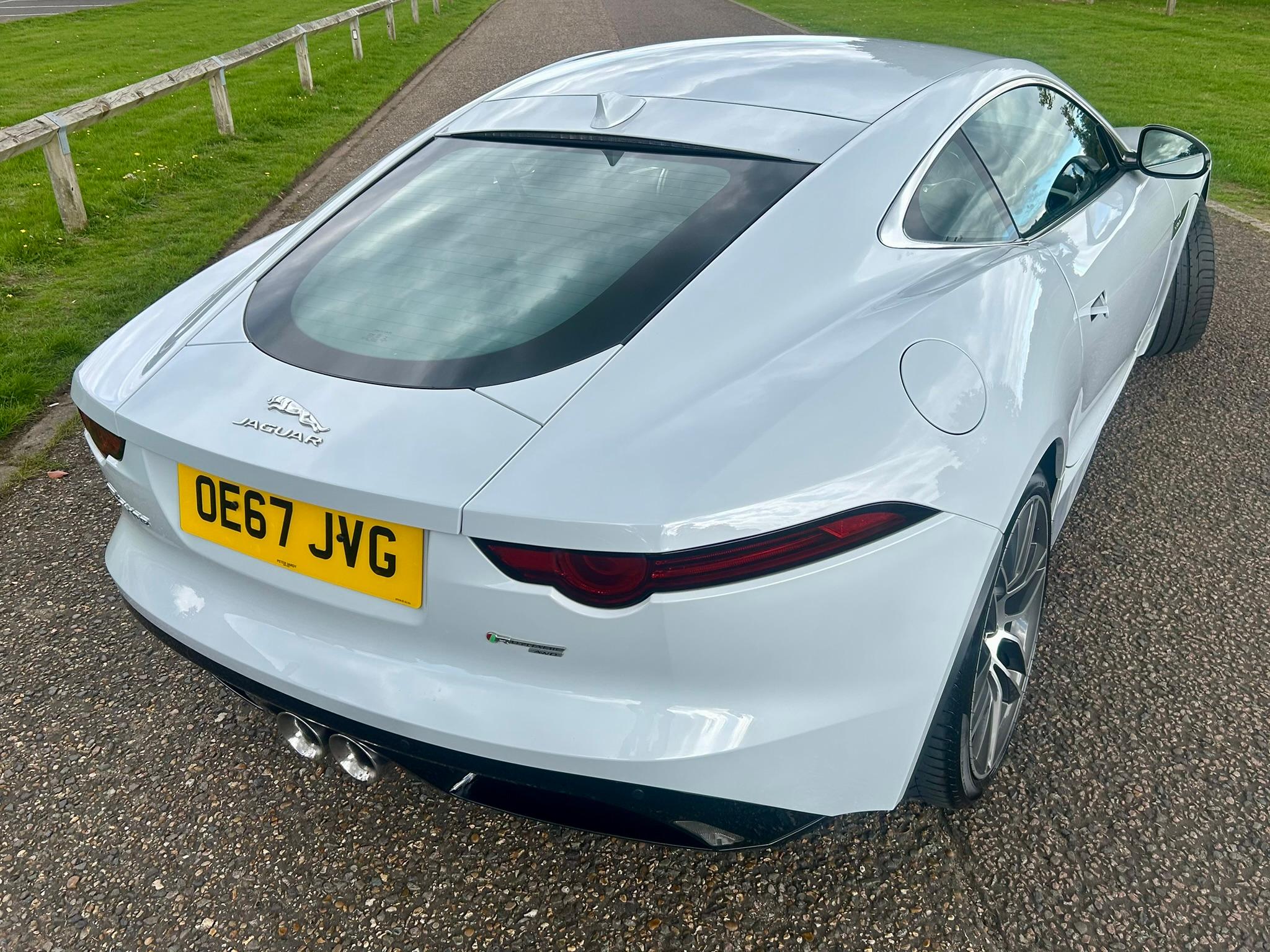 
								2017 Jaguar F-Type 3.0 V6 R-Dynamic Coupe full									