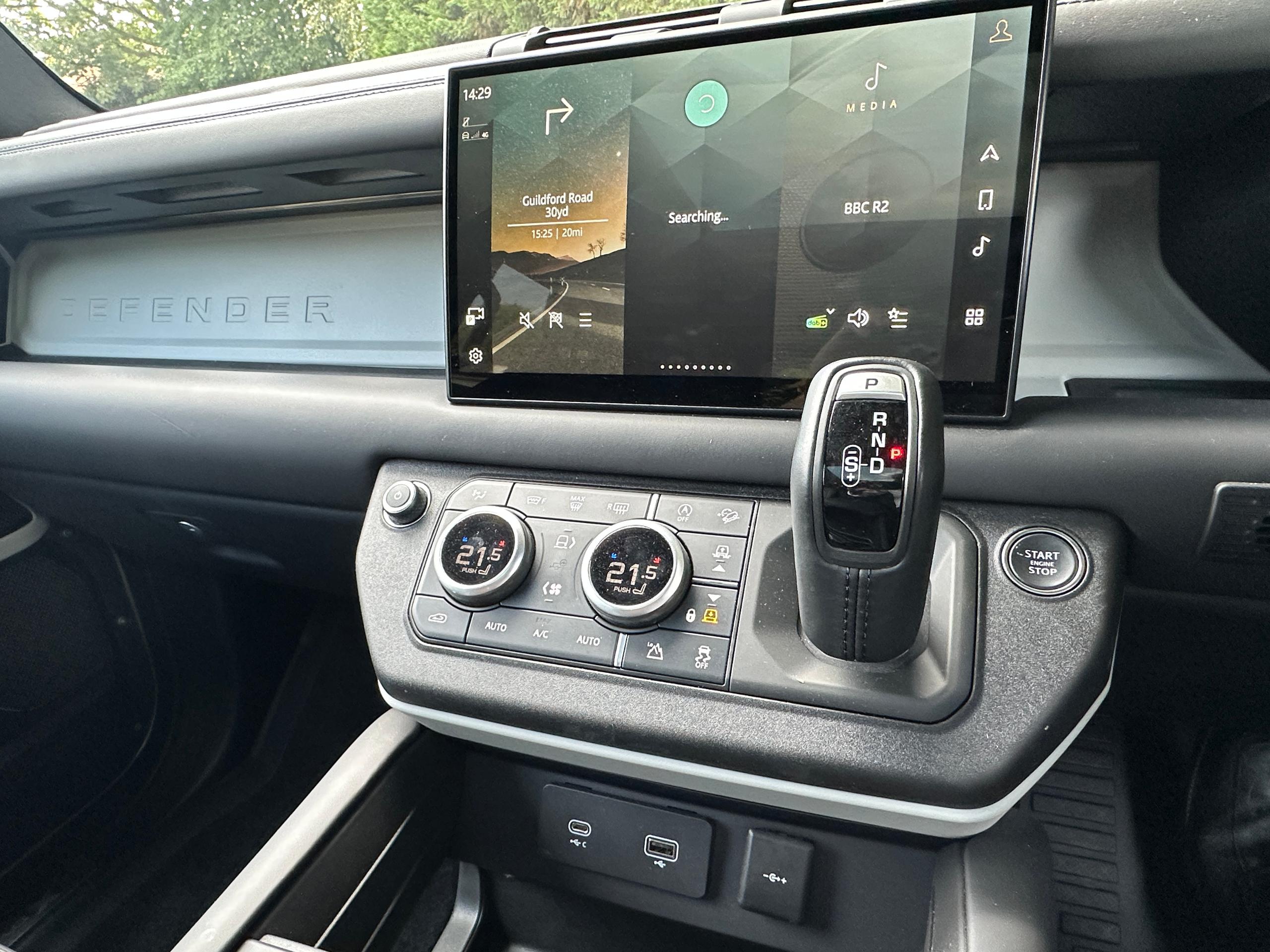 
								2023 Land Rover Defender 110 3.0 D300 MHEV X-Dynamic HSE full									