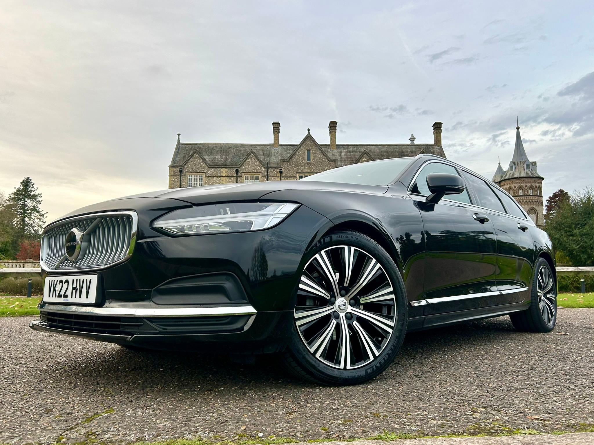 
								2022 Volvo V90 2.0 B4 MHEV Inscription Estate Petrol Hybrid full									