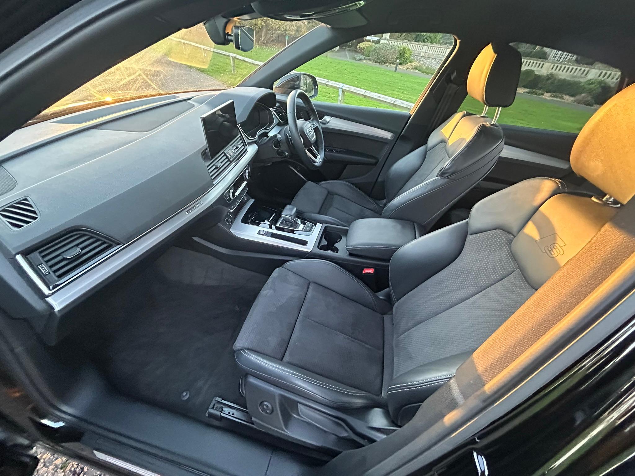 
								2021 Audi Q5 2.0 TFSIe 50 S line Plug-in Hybrid full									