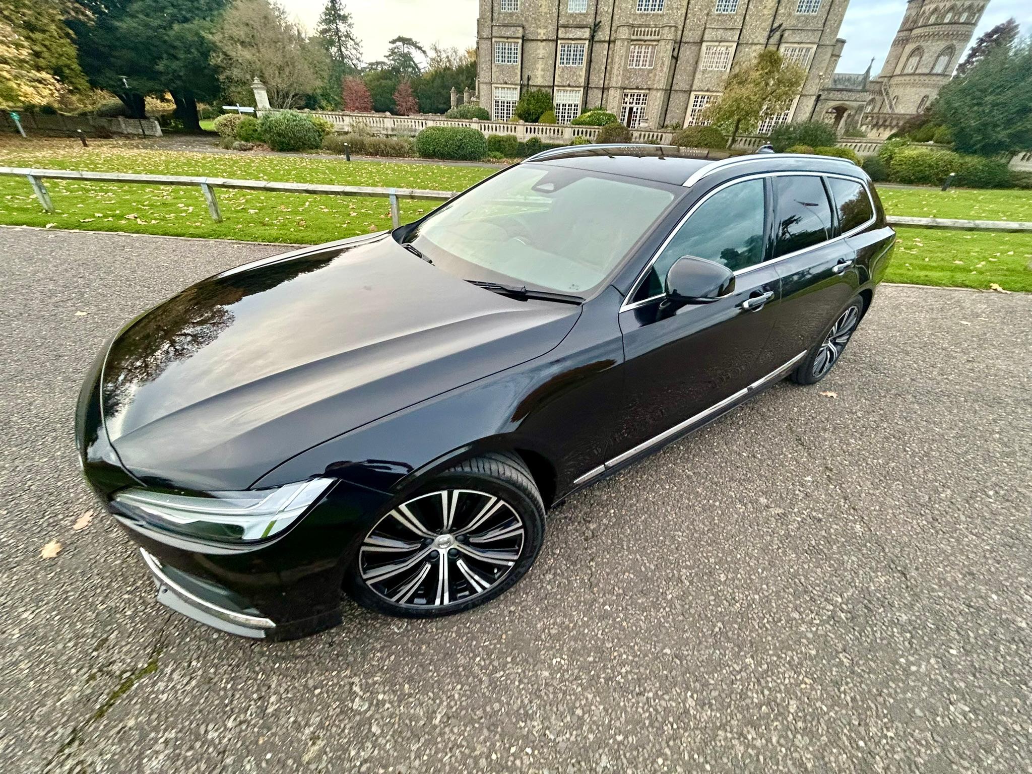 
								2022 Volvo V90 2.0 B4 MHEV Inscription Estate Petrol Hybrid full									