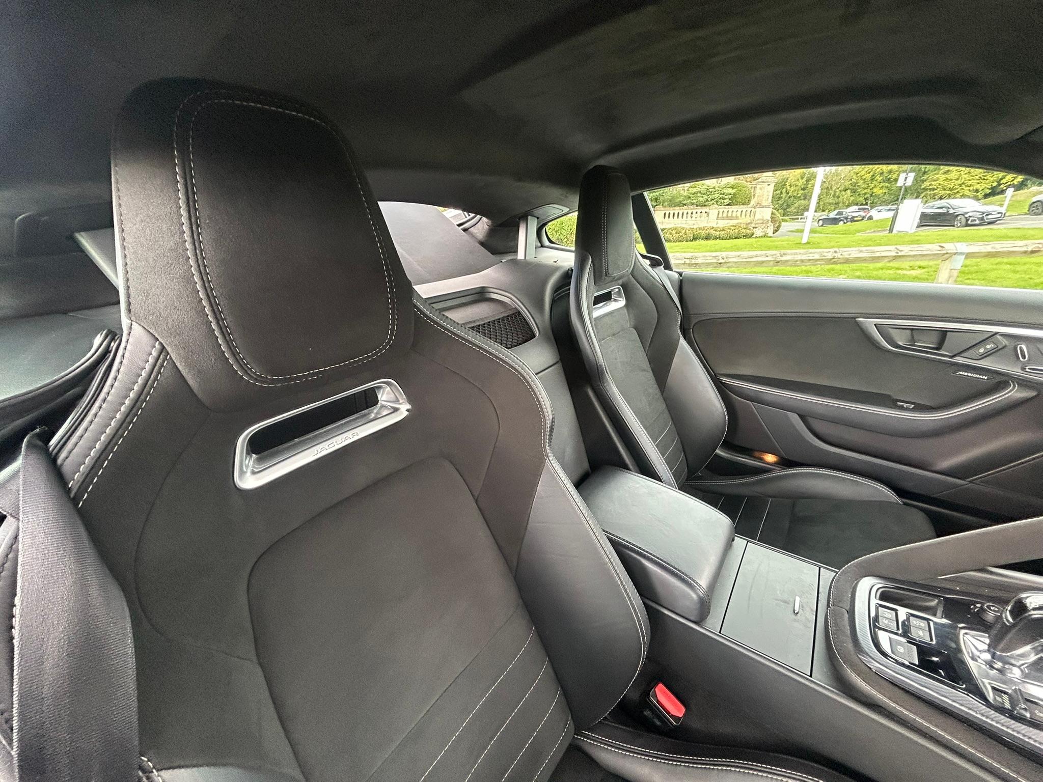 
								2017 Jaguar F-Type 3.0 V6 R-Dynamic Coupe full									