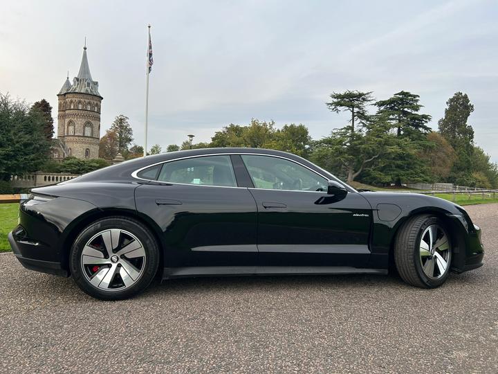 
								2023 Porsche Taycan Performance 79.2kWh 4S full									
