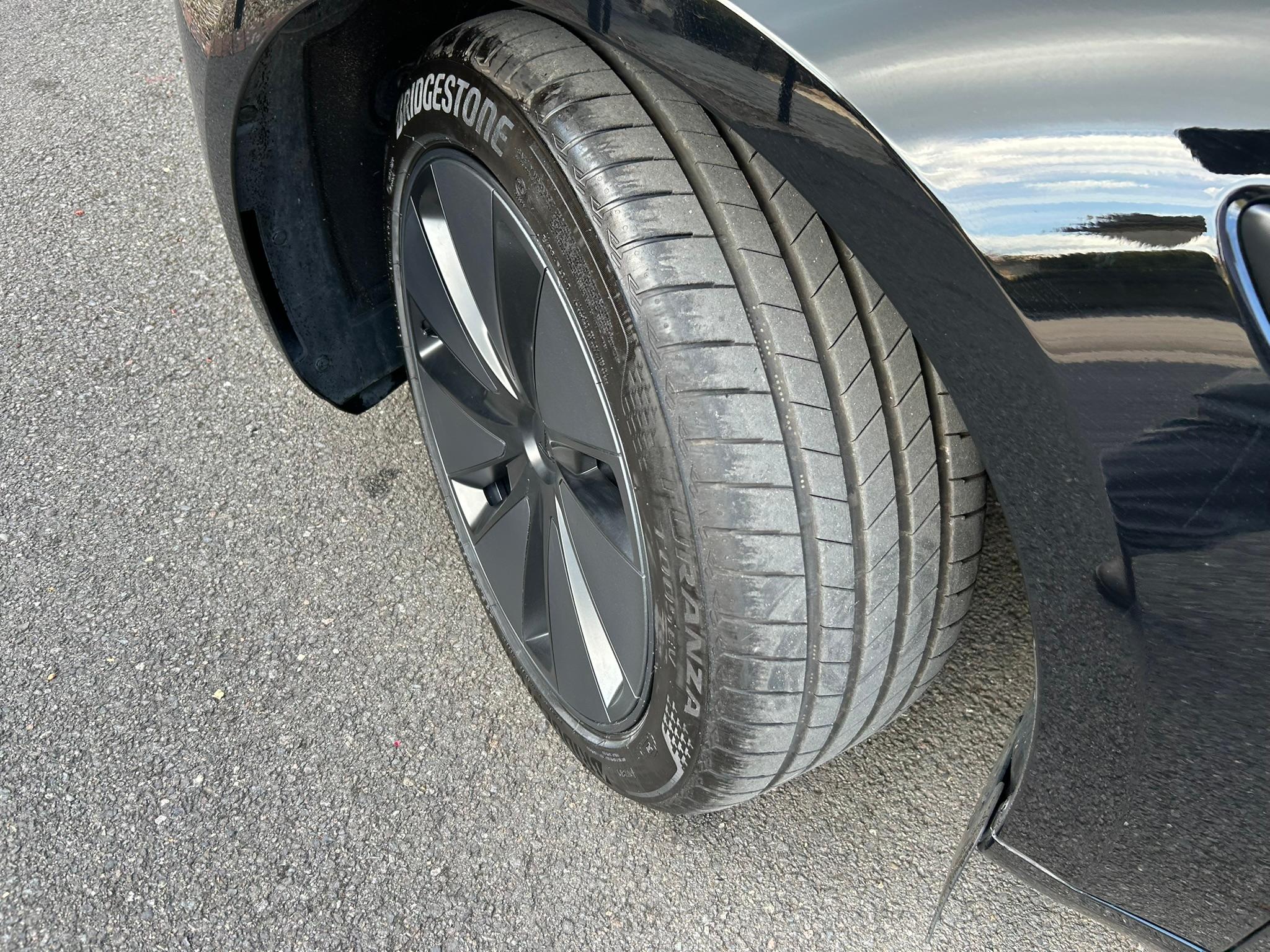 
								2025 TESLA Model 3 full									