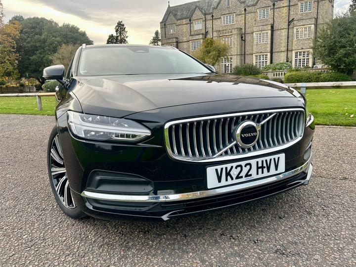 
								2022 Volvo V90 2.0 B4 MHEV Inscription Estate Petrol Hybrid full									