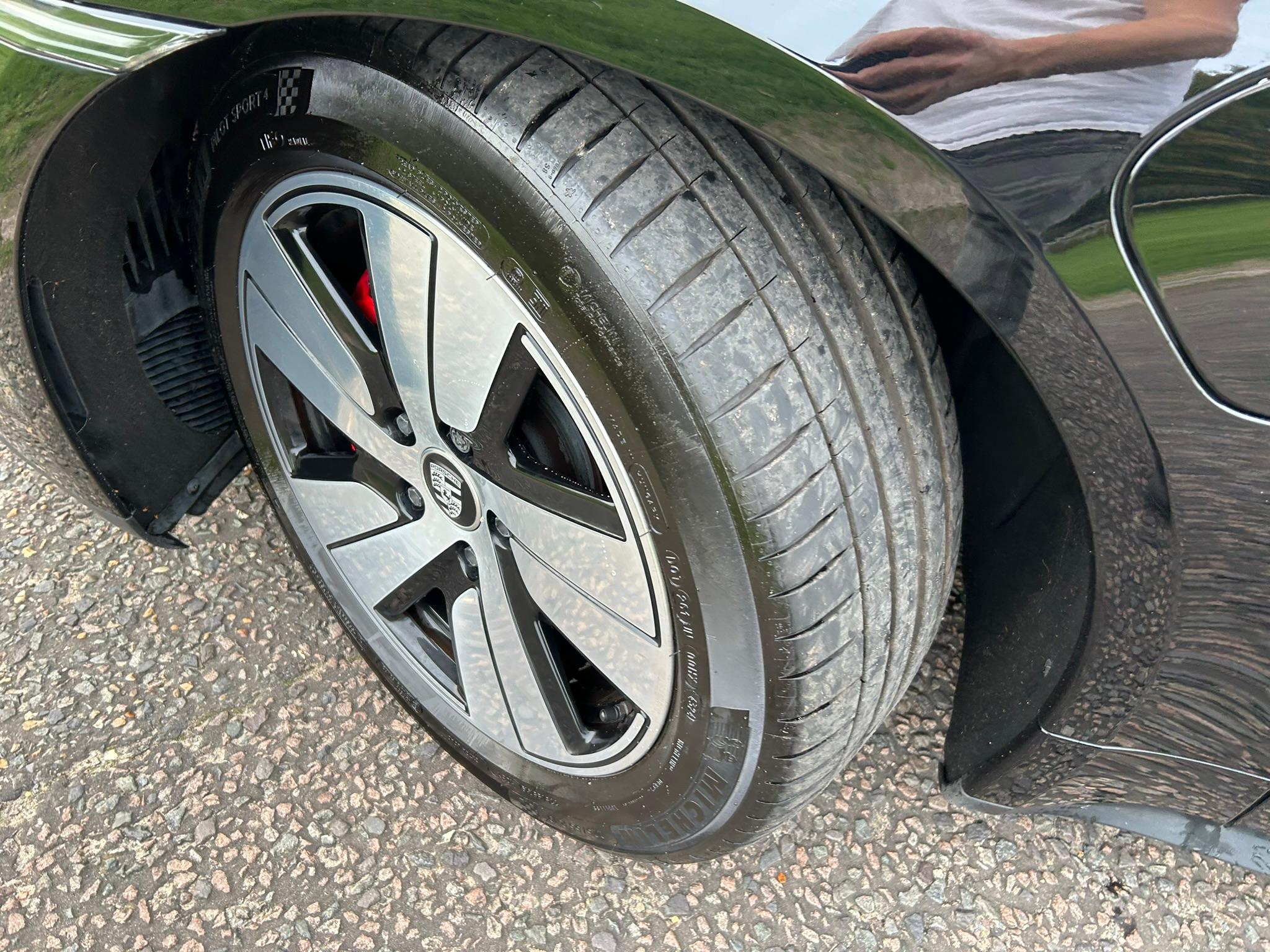 
								2023 Porsche Taycan Performance 79.2kWh 4S full									