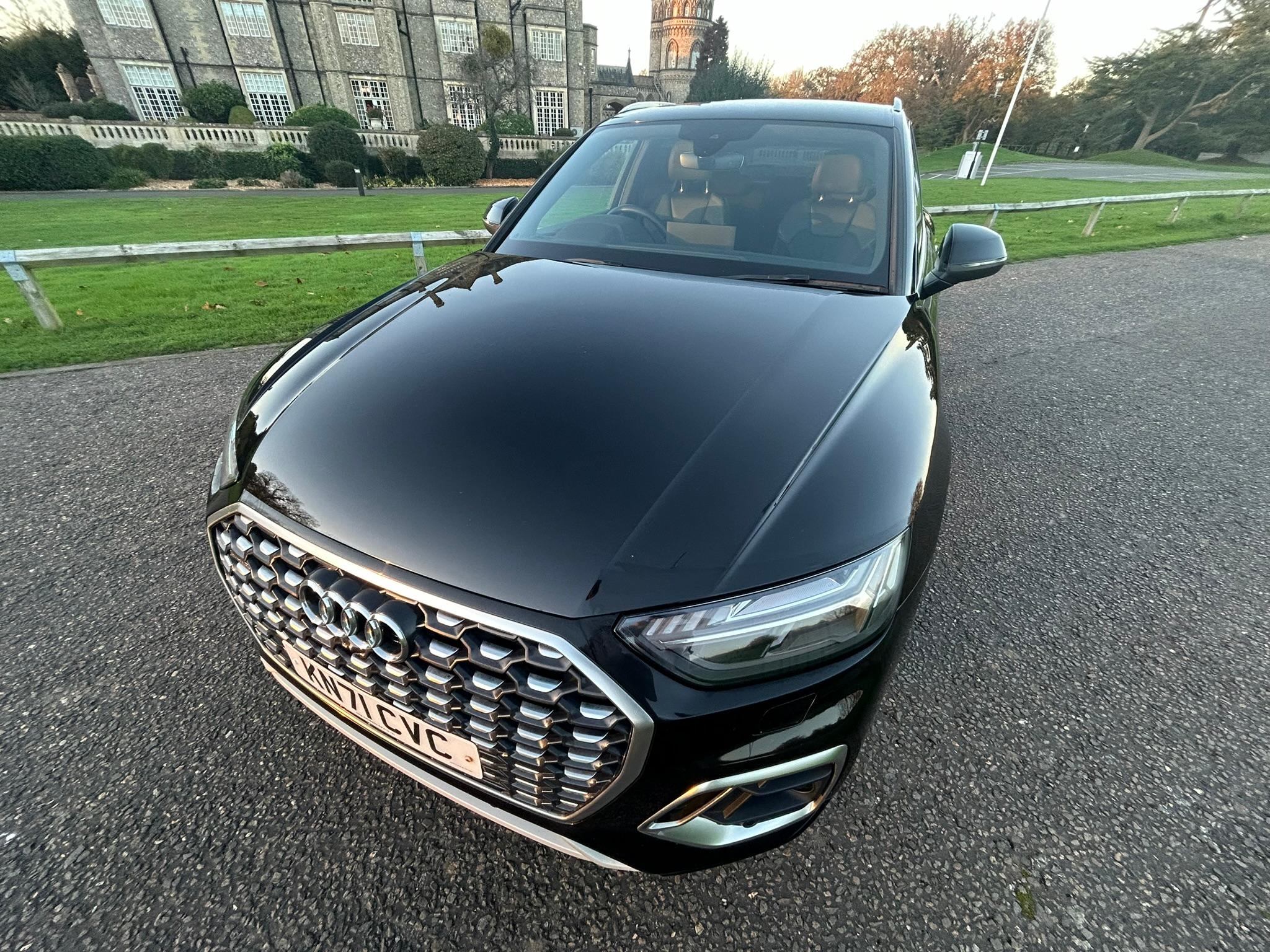 
								2021 Audi Q5 2.0 TFSIe 50 S line Plug-in Hybrid full									